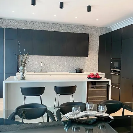 Luxusni, Prostorny Byt V Centru Mesta Appartement *